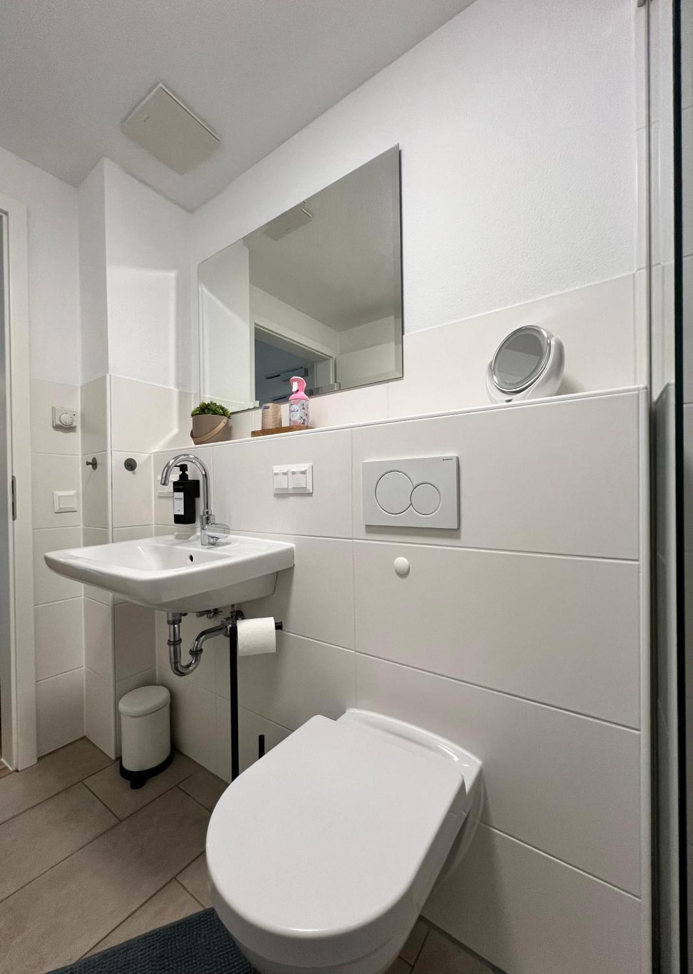 Moderne Wohnung Naehe Hbf-Lift-Tiefgarage-Contactless Check-In 汉诺威 外观 照片