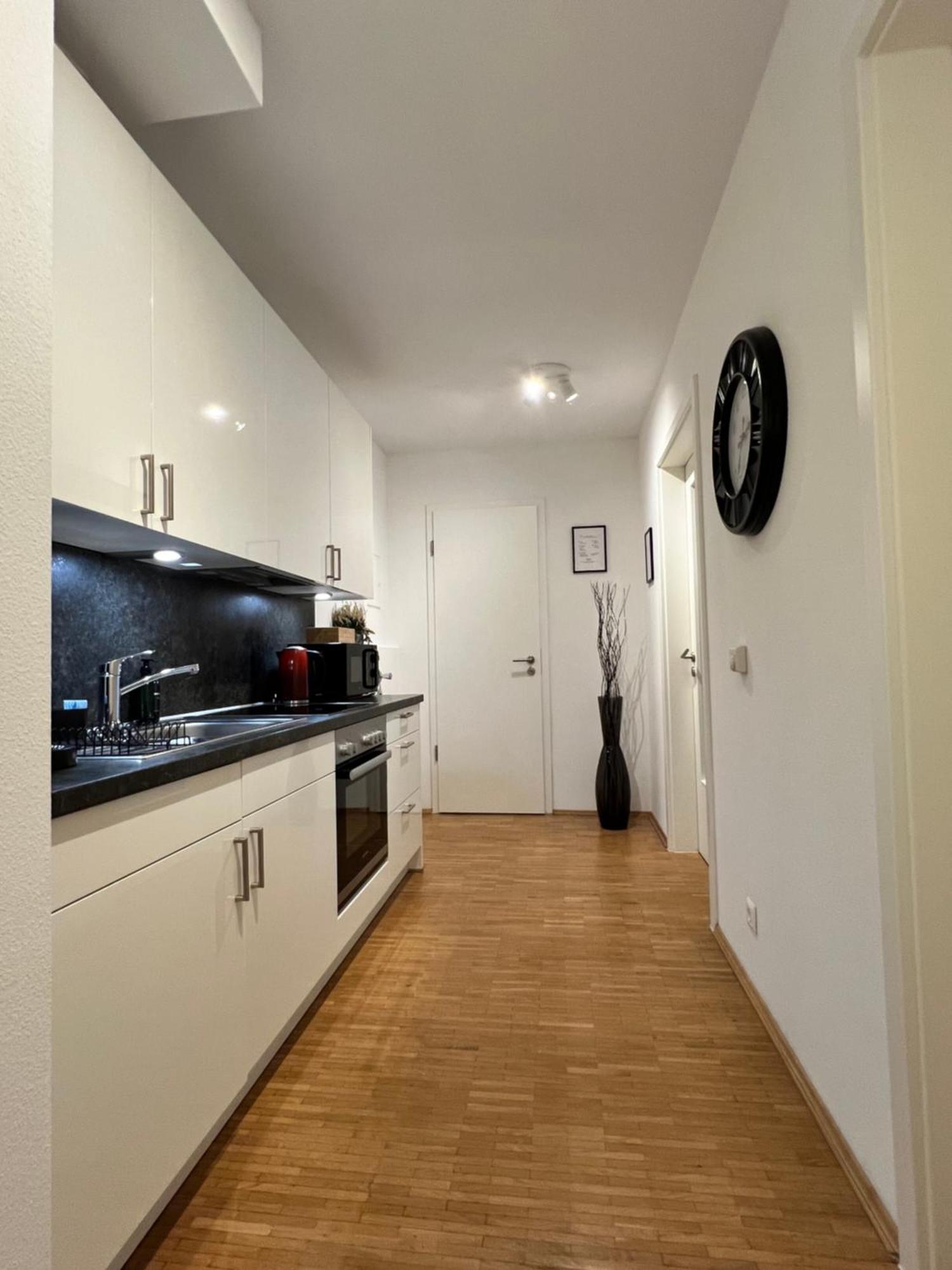 Moderne Wohnung Naehe Hbf-Lift-Tiefgarage-Contactless Check-In 汉诺威 外观 照片